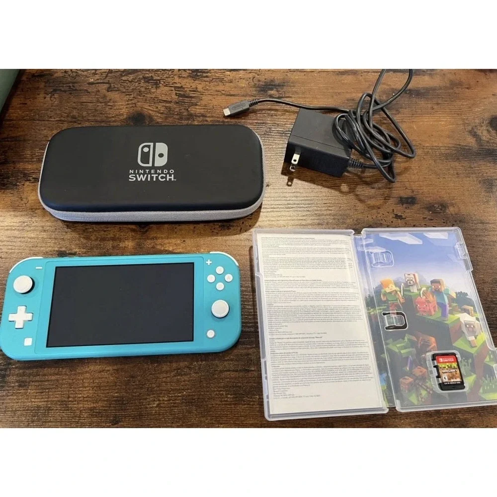 Nintendo Switch Lite Turquoise w/Charger - Minecraft game. Excellent Condition